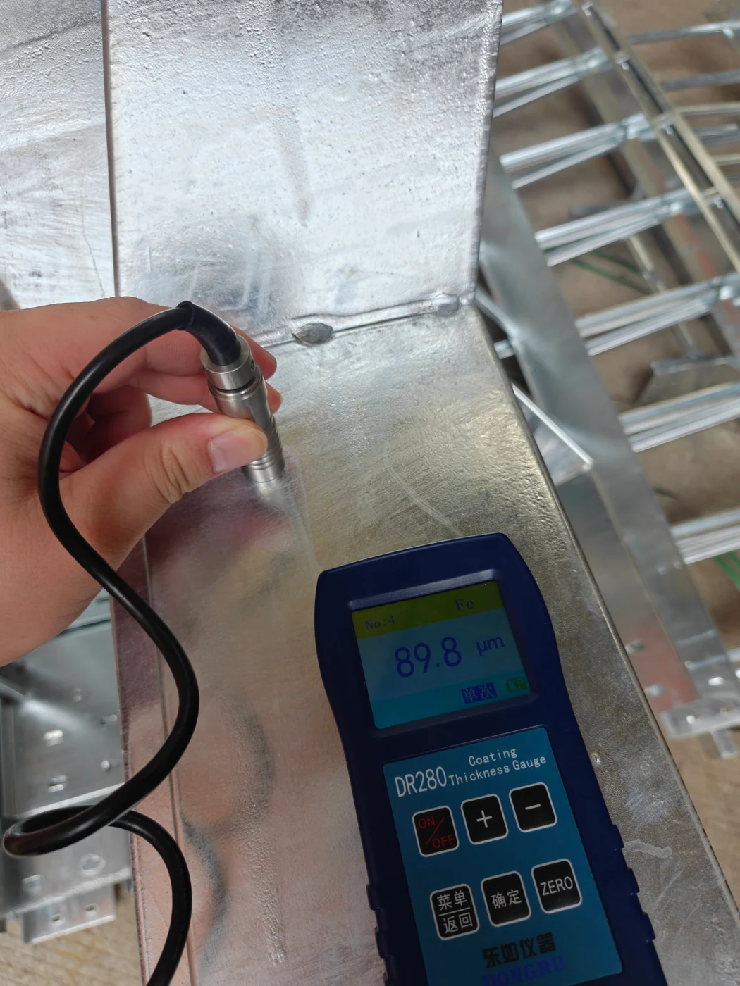 Hot-dip galvanized cable tray field reading: 89.8 μm